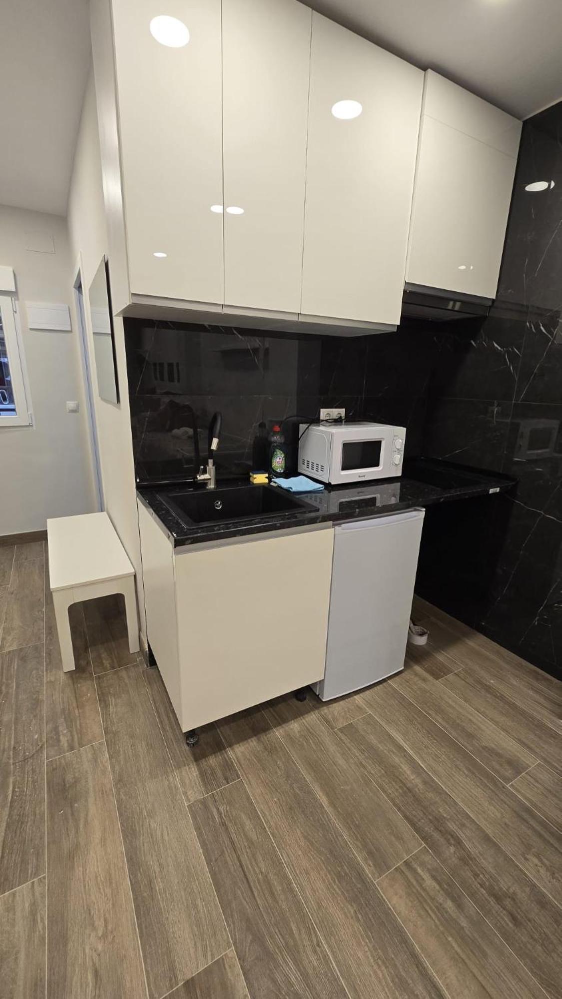 Apartamento Plaza Pedro Zerolo Madrid Exterior foto