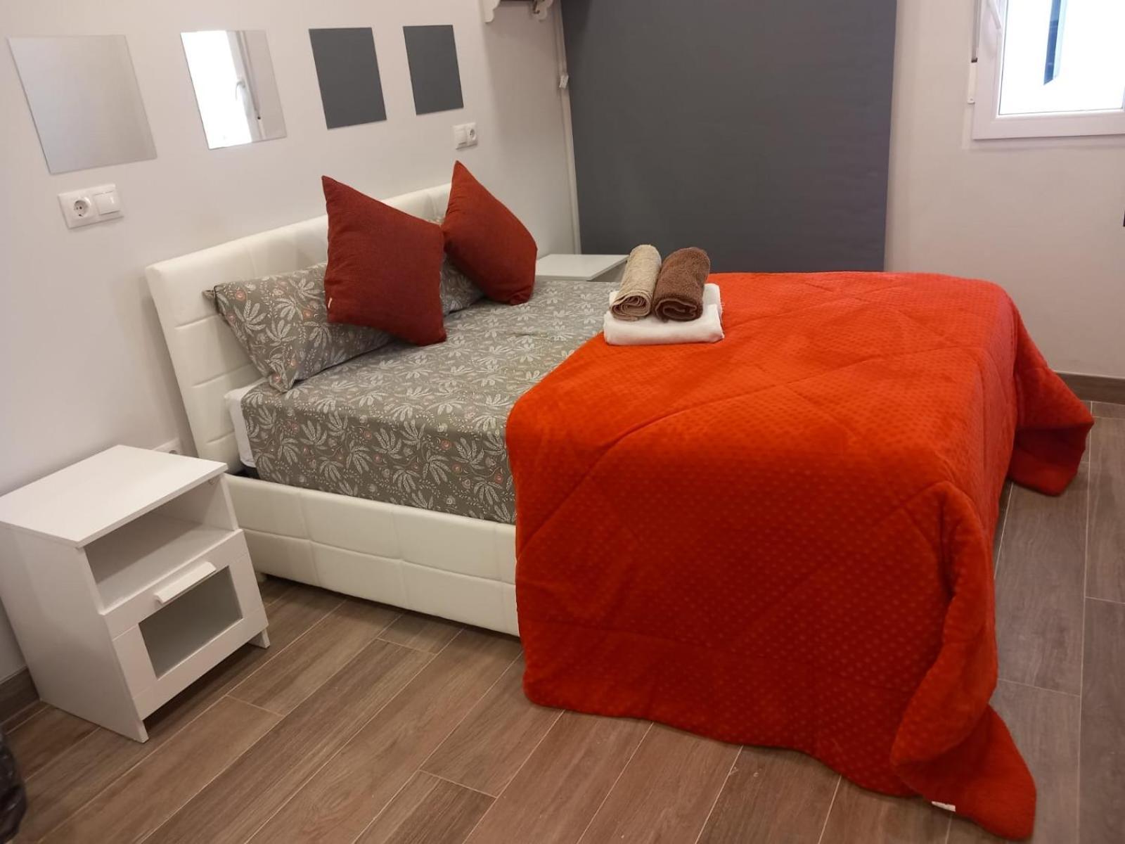 Apartamento Plaza Pedro Zerolo Madrid Exterior foto